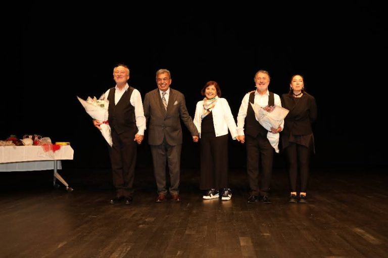 Çerkezköy OSB'de Kahkaha Dolu Bir Akşam: "Ortadaki Oyun" Sahnelendi