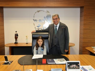 Çerkezköy OSB’de Temsili Devir Teslim: Başkanlık Koltuğu Küçük Sevde’nin