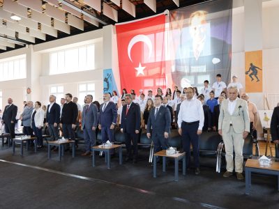Sanayi ve Eğitim Teknolojide Buluştu: Özel ÇOSB MTAL Bilim Şenliği Kapılarını Açtı