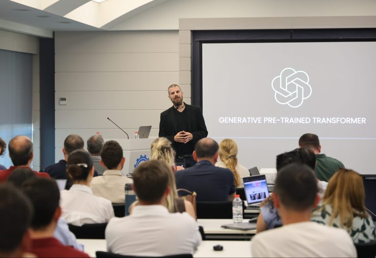 ÇOSB'de Yapay Zeka "Prompt Engineering" Eğitimi Tamamlandı