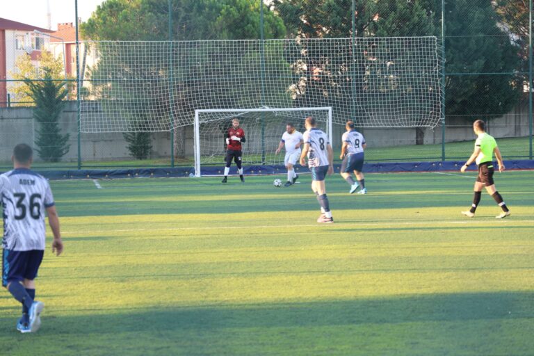 ÇOSB Futbol ve Tenis Turnuvası Başladı