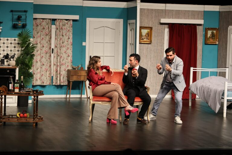 Sanatseverler ÇOSB’da Buluştu: Pembe Pırlantalar Büyük İlgi Gördü